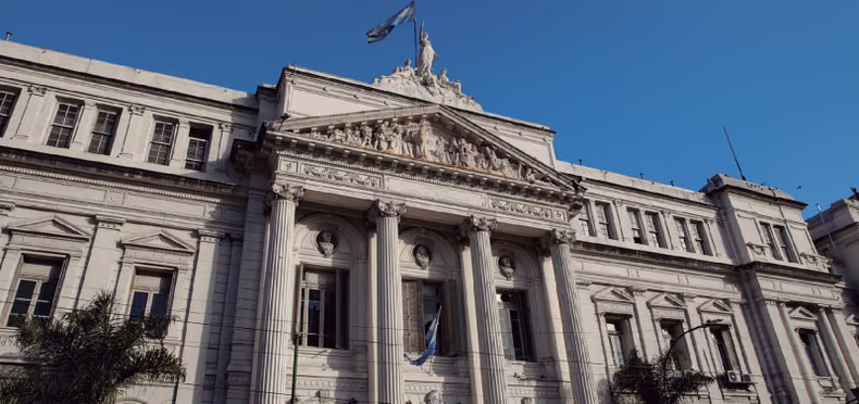 La Facultad de Económicas de la UBA brindará asesoramiento y capacitaciones gratuitas