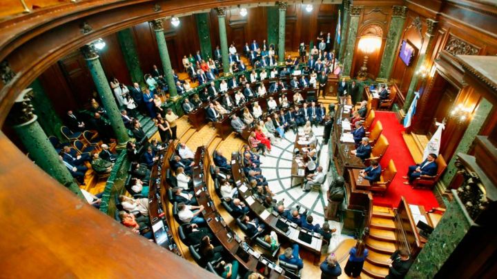 Presupuesto 2027 porteño: la línea F, cambios tributarios y un superávit proyectado